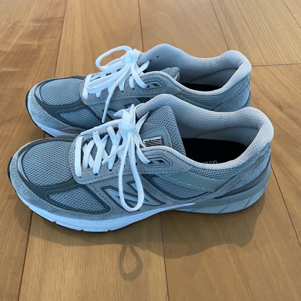 New Balance 990v5